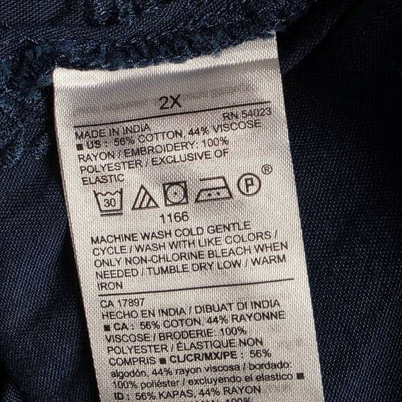 Old Navy Blue Embroidered Boho Peasant Top 2X - Picture 5 of 6